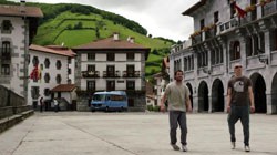 Фильм Восемь баскских фамилий смотреть онлайн